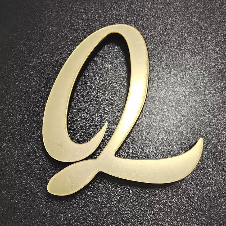 Q