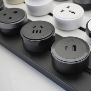 VNXソケットトラックソケット丸型埋め込みレールアウトレット5ピンユニバーサルソケット - Product Image 1