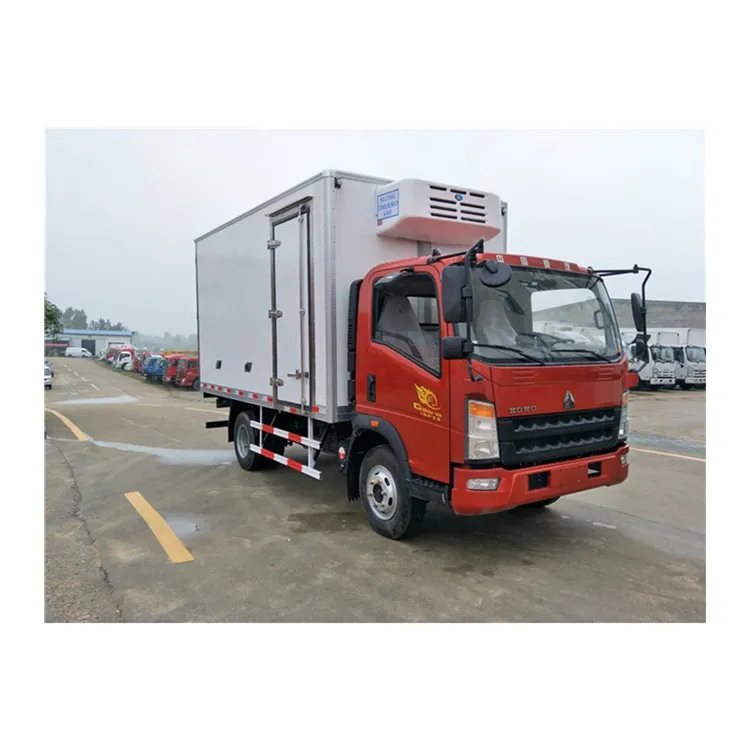 China HOWO 4X2 body refrigerated truck for meat and milk