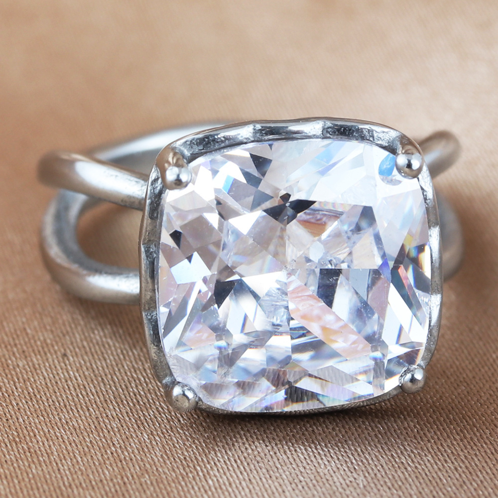 Steel color (white stone)