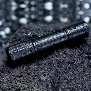 高防水IPX8战术手电筒1000流明发光二极管手电筒大功率发光二极管聚焦手电筒电池供电手电筒 - Product Image 1
