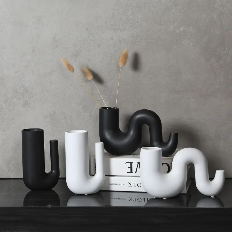 EW-jarrón de cerámica minimalista hecho a mano para decoración del hogar, florero moderno de forma irregular en blanco y negro, arte nórdico