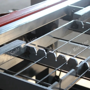 SADE自动多头自动龙门式金属搁板加固栅栏丝网排点焊机 - Product Image 4