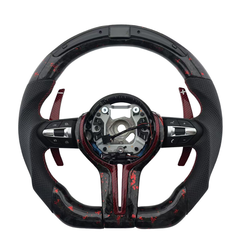 เส้นใยคาร์บอนปลอมแปลง + หนังพรุน + ไฟ LED + เย็บสีแดง + พาย