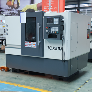 Torno de trabajo de metal con sistema Faunc Función de alimentación de precisión Máquina de torno CNC TCK50Y de alta velocidad - Product Image 6
