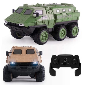 2.4克1:16 6WD v型防护装甲卡车汽车高速装甲装甲车