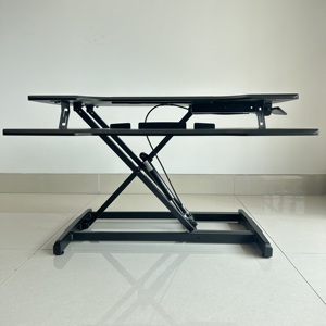 Convertidor de escritorio ajustable personalizado-Elevador de escritorio de pie para oficina en casa-Totalmente ensamblado con elevador con resorte-Negro - Product Image 4