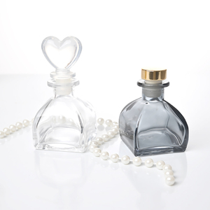 Bán Buôn Reed Khuếch Tán Xe Hương Thơm Tinh Dầu <span class=keywords><strong>Mini</strong></span> Chai Thủy Tinh 100Ml Chai Với Nắp - Product Image 3