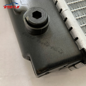 自動ラジエーターOE 21410 1Y02AパトロールY60 MT用 - Product Image 5