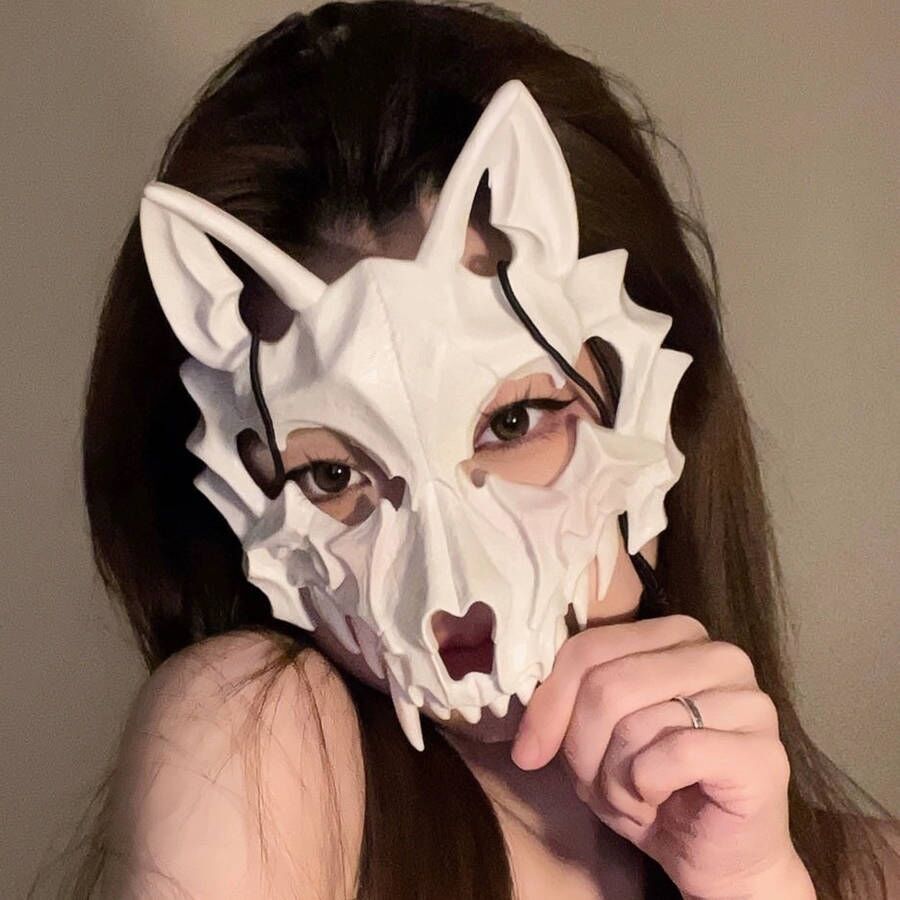 Masque blanc de loup-garou