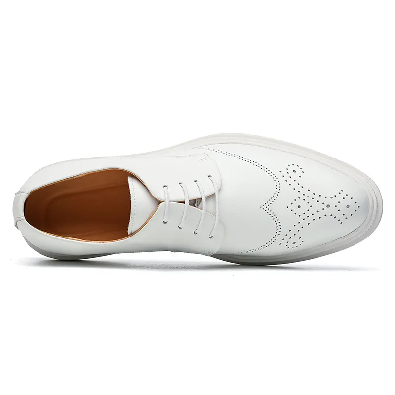 Mais vendido personalizado escala de peixe padrão apontou tamanho extra vestido sapato masculino Europa americano formal branco casamento sapatos de couro