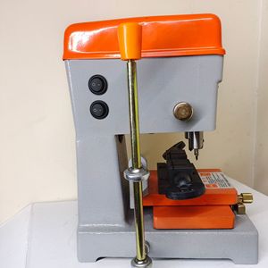 Alta precisione verticale chiave duplicazione macchina di taglio per auto e chiavi di casa attrezzi fabbro manuale automatico - Product Image 4