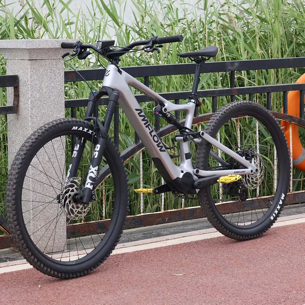 Silver DJI Amflow PL Carbon eMTB (2026)