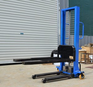 Carretillas elevadoras eléctricas Camiones hidráulicos de apilamiento y manipulación Máquinas recargables de carga y descarga Hidráulicas