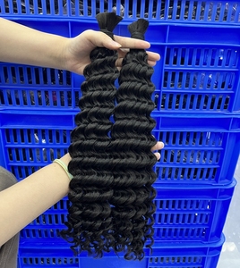 100g <strong>Bundle</strong> of Boho Braided Deep Curly 100% Raw Human Hair Bulk Knotless Extensions with Soft Hand Feeling Deep Wave Braids - Product Image 4