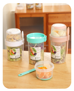 フルーツサラダドレッシングコンテナ用のスポークサマークリアプラスチックカップ付き<span class=keywords><strong>2</strong></span>層サラダシェーカーカップサラダカップ