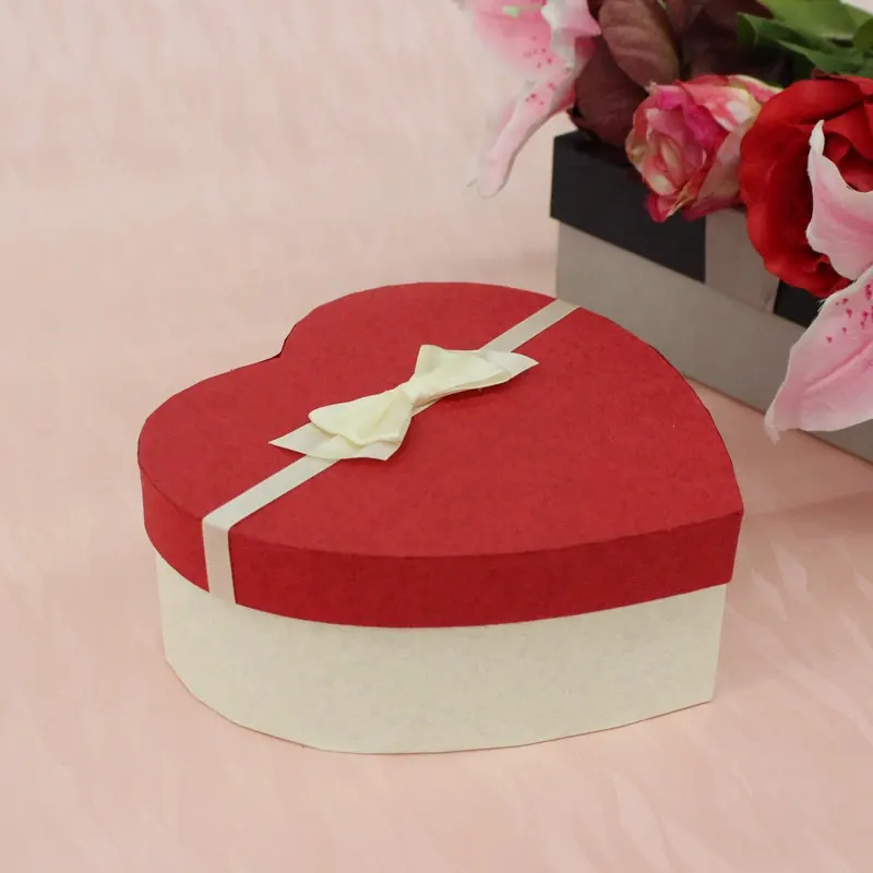 ファッションバレンタインデー愛キャンディーボックスハート型紙箱ギフトボックス