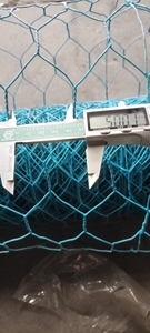 PVC Coated Chicken <strong>Wire</strong> <strong>Mesh</strong> Roll 16gauge 3/4&quot; <strong>Hexagonal</strong> Type <strong>Netting</strong> for Chicken House - Product Image 6