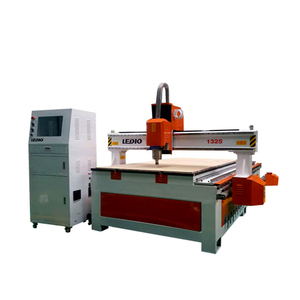 4 Eksen CNC Freze Makinesi CNC Router 3D Ahşap oyma Makinesi ile Çok döner Guangzhou Ledio - Product Image 1