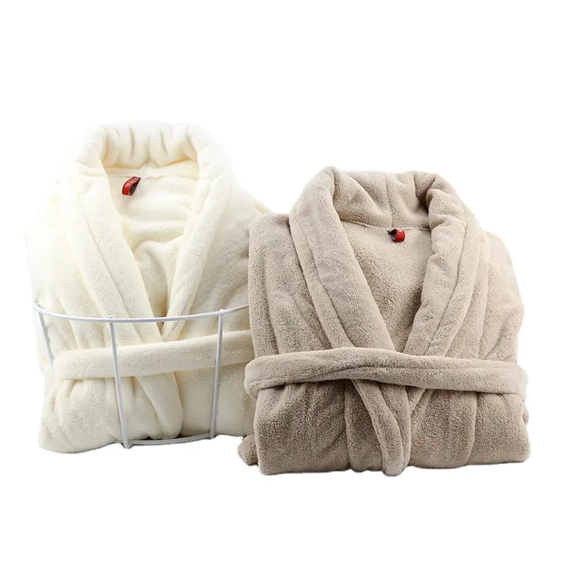 Pronto Estoque Barato Preço Fofo Roupão para Inverno Branco Preto Fleece Bath Robe para Homens e Mulheres Plus Size