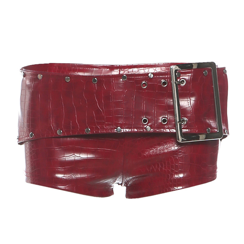 Z225ST01 กางเกงขาสั้นสีแดง