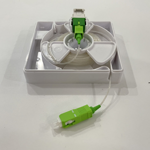 Caja de terminales de acceso de fibra óptica con cable de conexión y adaptador SC/APC de fibra invisible de 10m - Product Image 2