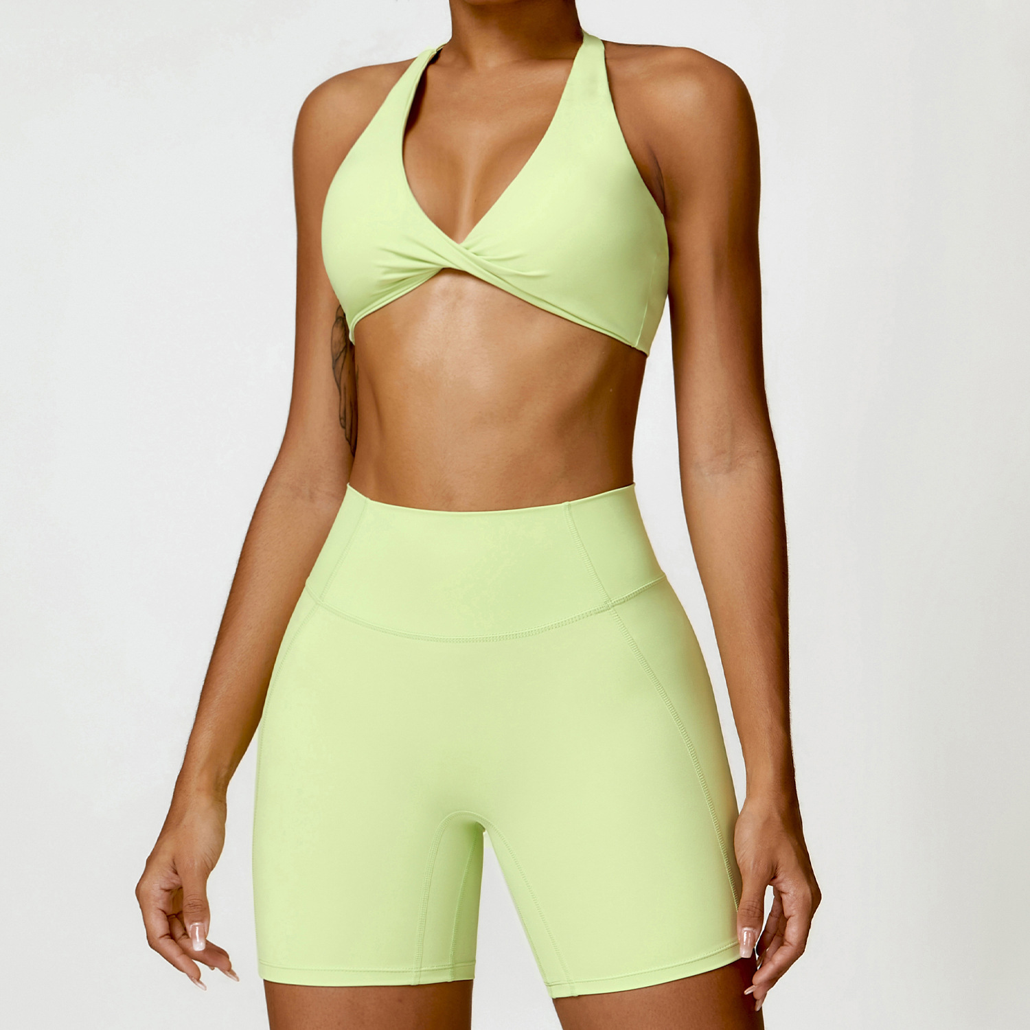 Reggiseno e Shorts Gialli