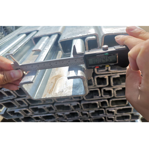 Çarpma bariyeri Metal korkuluk AASHTO M180 C Post M16 cıvata somun trafik bariyeri - Product Image 3