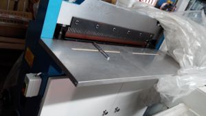 600 Multi-function Semi-<strong>automatic</strong> Manual <strong>Punch</strong> <strong>Machine</strong> for Punching Paper Calendar <strong>Punch</strong> Notebook <strong>Punch</strong> - Product Image 5