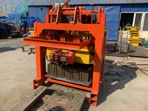 Máquina de fabricación de ladrillos de cemento para construcción, precio de máquina de fabricación de bloques de hormigón, máquina de fabricación de ladrillos entrelazados para África - Product Image 2