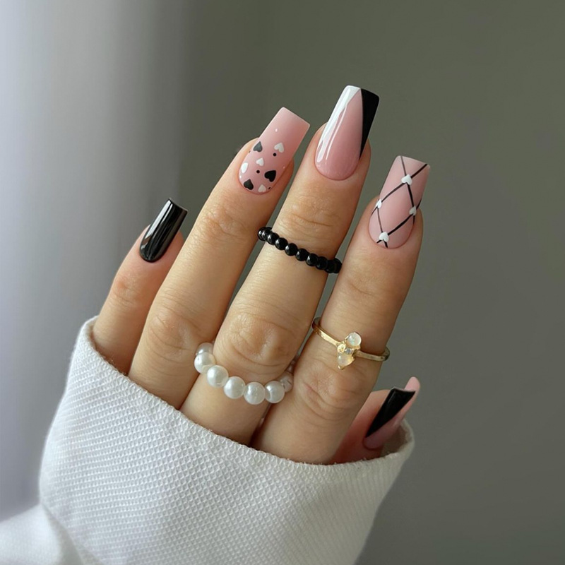 หัวใจสีชมพูและสีขาว BZ1227