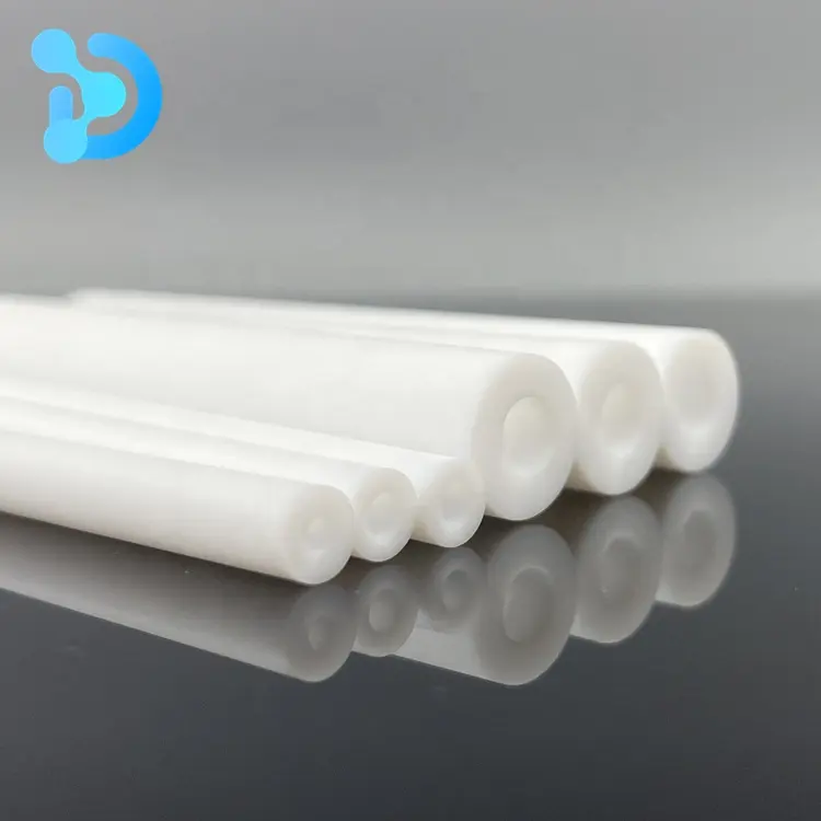 Technologie de processus d'extrusion PTFE Ram tube ptfe blanc longueur continue tuyau ptfe