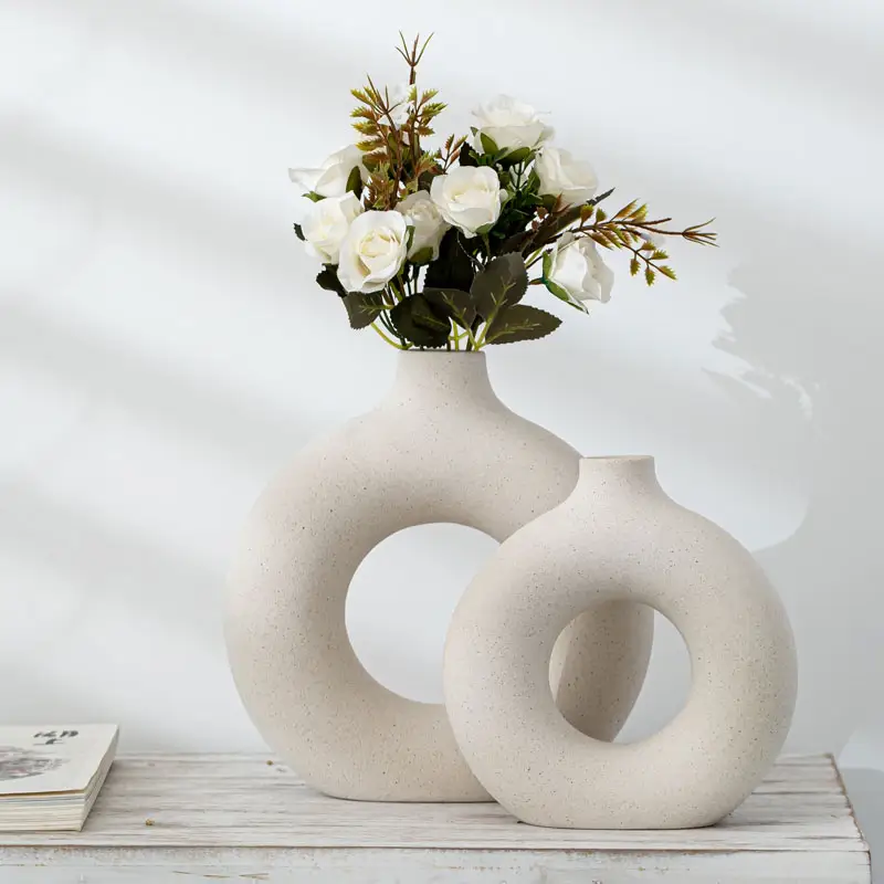 Decoración del hogar ahueca hacia fuera la forma de decoración jarrón arreglo floral maceta Donut anillo redondo jarrón de cerámica para decoración Nórdica