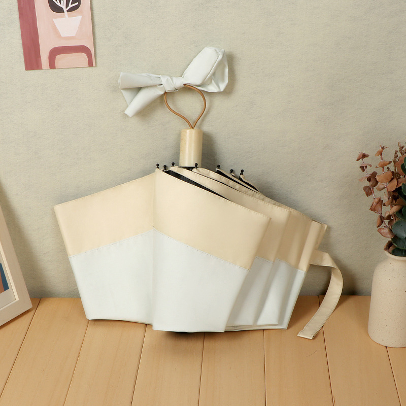 Bloque de color blanco crema + borde amarillo crema