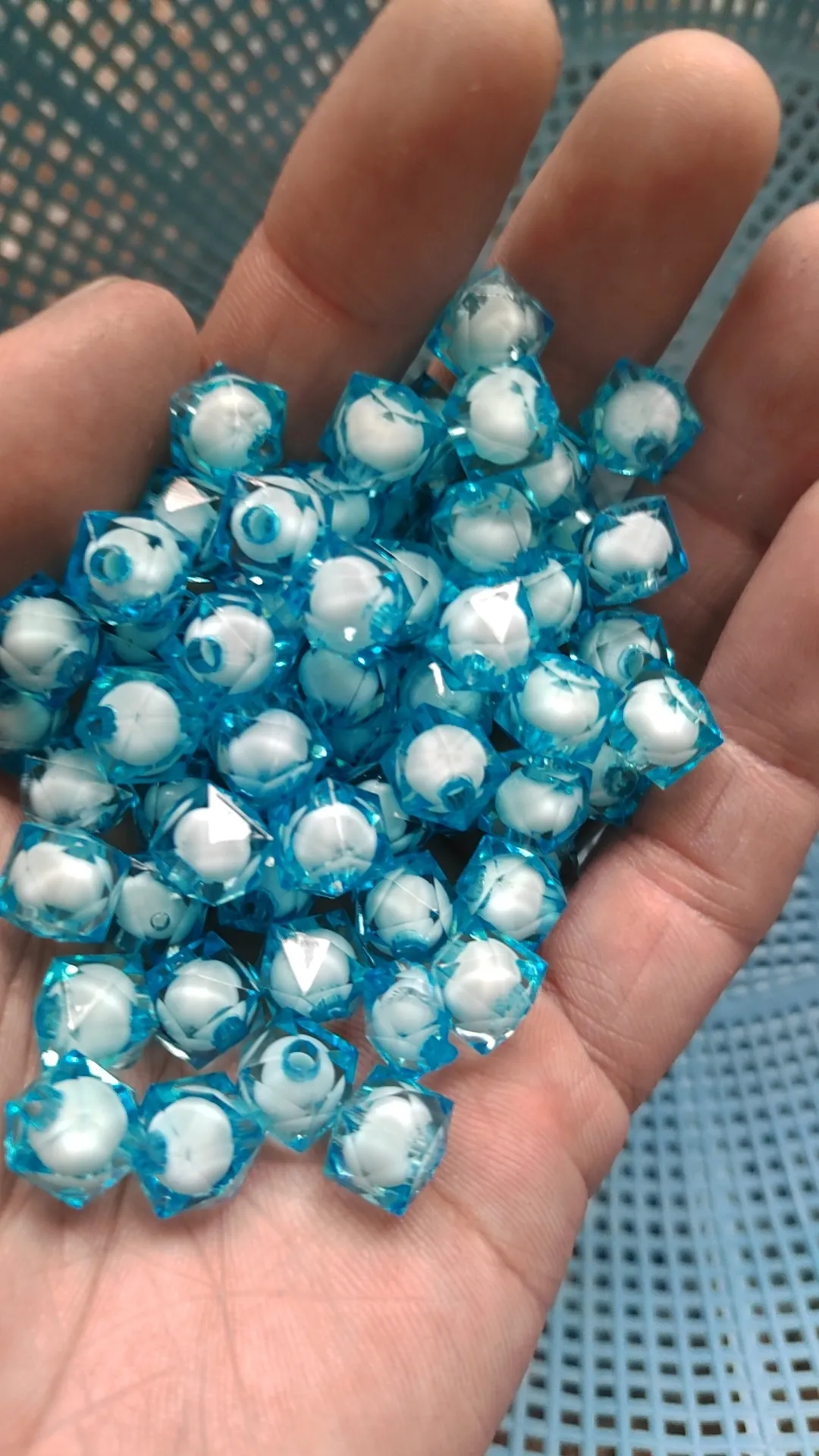 Perles carrées en acrylique de vente directe d'usine de cristal de JC pour la fabrication de bijoux
