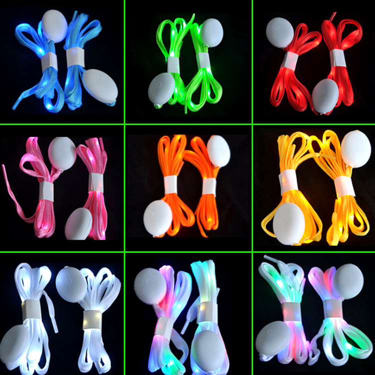 สีขาว