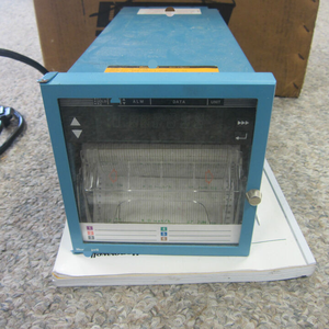 Il nuovo Controller DPR1006-1-000--Z-2-06 originale in magazzino automatizza il Controller PLC programmabile - Product Image 1