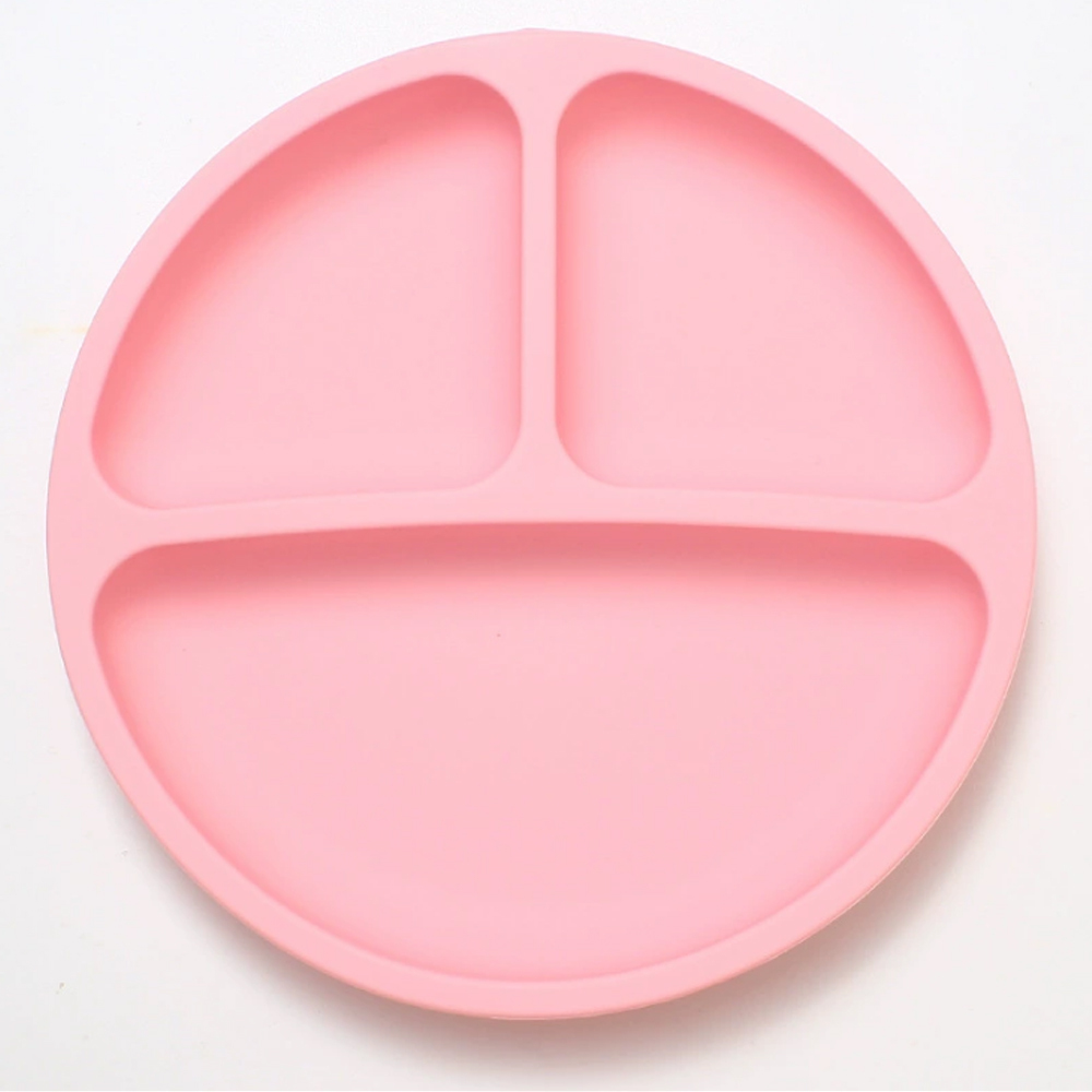 La placa de la cara sonriente es rosa.