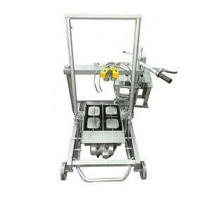 Máquina manual de fabricación de bloques y ladrillos, automática, con tractor - Product Image 1