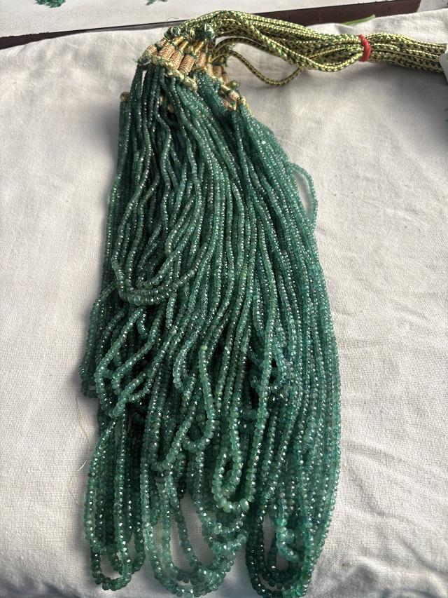 สีเขียว