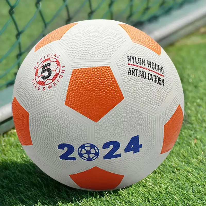 Werkspreis Großhandel neuer professioneller Gummifußball, der angepasst werden kann