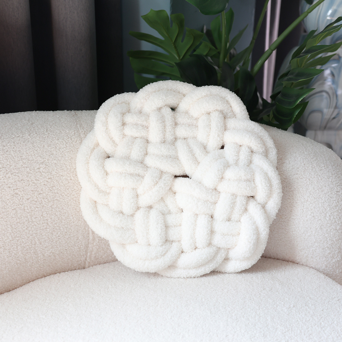 plush-white