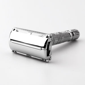 Silver Double Edge Safety <strong>Razor</strong>, Neutrally <strong>Aggressive</strong>, Safety <strong>Razor</strong> Blade - Product Image 4