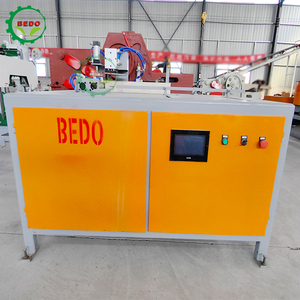 Satılık PLC sistemi ile ahşap talaş blok kesme makinesi palet ayak testere yapma makinesi ahşap şerit kesme makinesi - Product Image 1