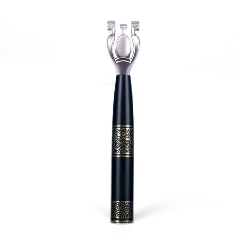 1 7-layer tool holder