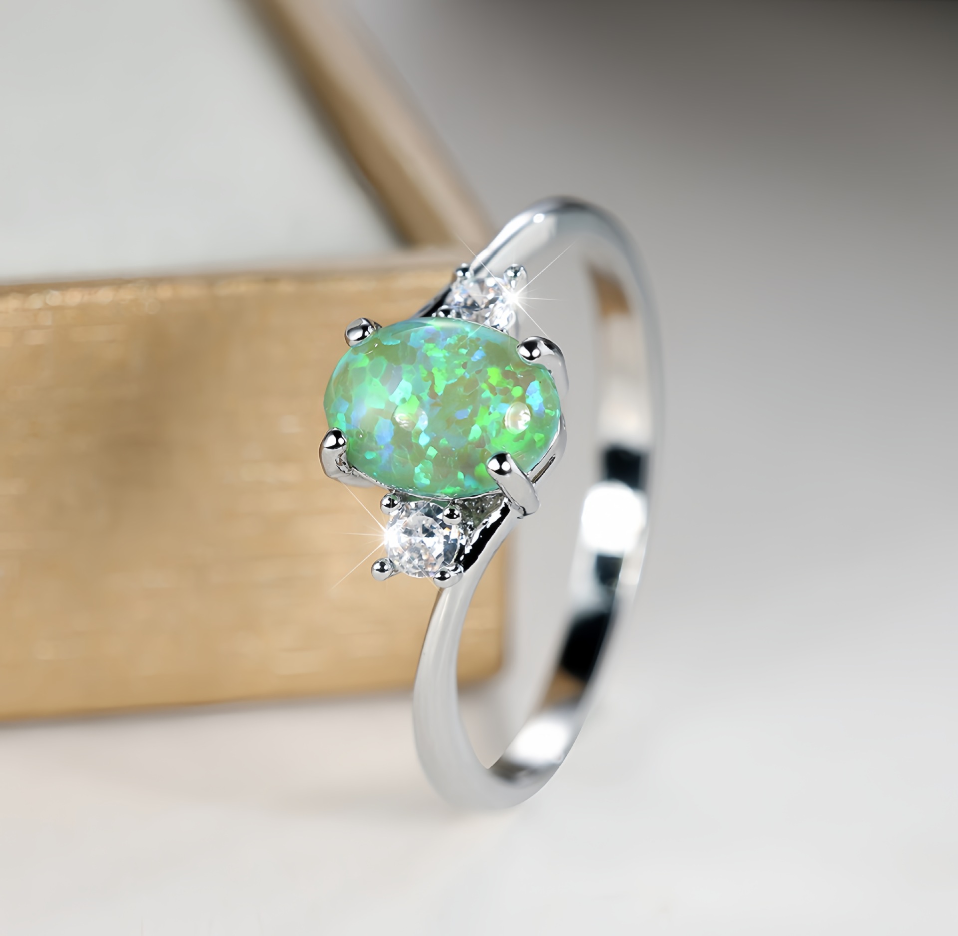 RI7000-6 White gold green