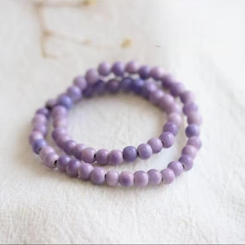 Double-circle violet