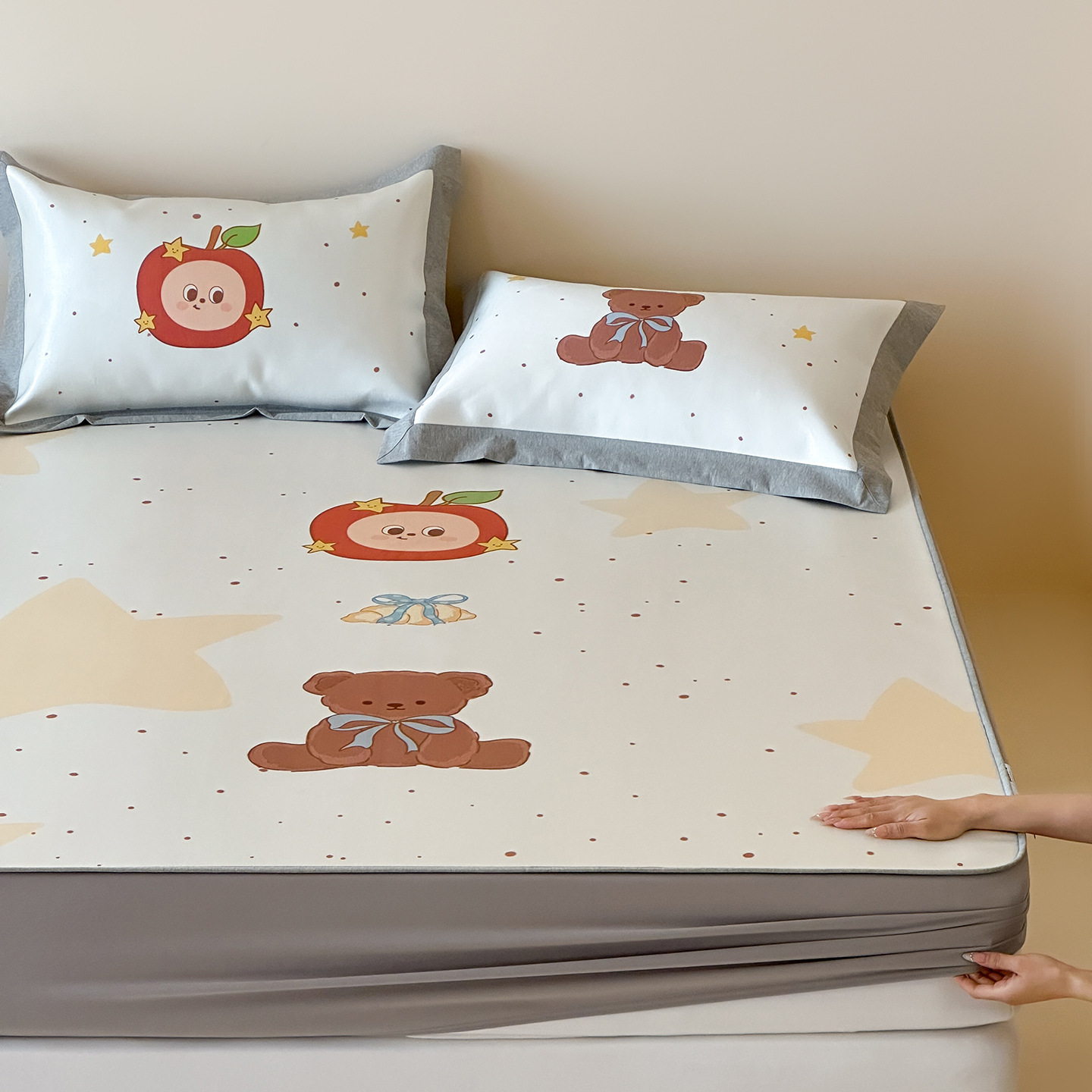 Fitted Sheet Starman Wandering