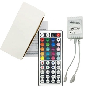 Regolatore del LED RGB DC12V 44 Chiave di IR Remote Controller Per 3528 5050 RGB HA CONDOTTO La Striscia