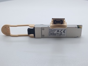 Finisar ในสต็อก FTLC9559REPM QSFP28 SR4 100G ตัวรับส่งสัญญาณใยแก้วนำแสง850 NM MMF พร้อมตัวเชื่อมต่อ MPO สำหรับเครือข่าย4G - Product Image 2